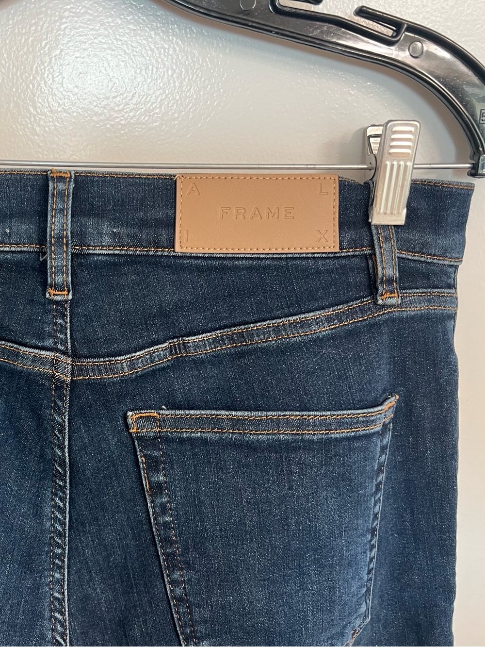 NEW Frame Denim x Alix High-Rise Skinny Jeans in Flaunt Size 28 - Picture 5 of 7